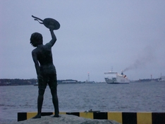 Stadtskulptur "Kindstraum" im Hafen von Klaipeda