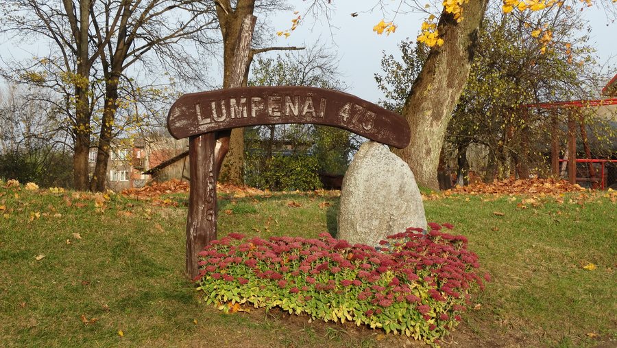 File:Lumpėnai, 470 metų.JPG